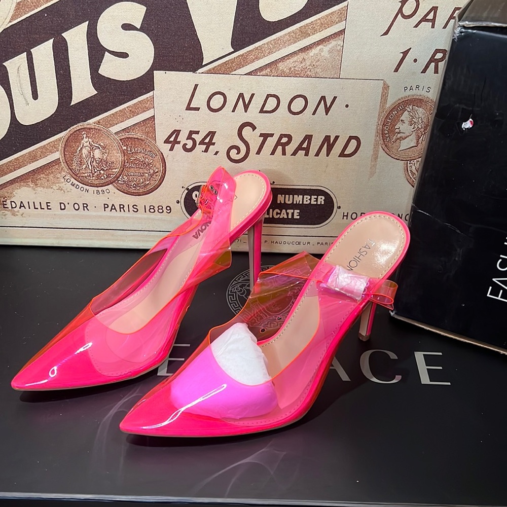 Fashion-nova Neon heels
